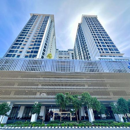 Kota Kinabalu City Centre @ The Shore By Casa Yolo Buitenkant foto