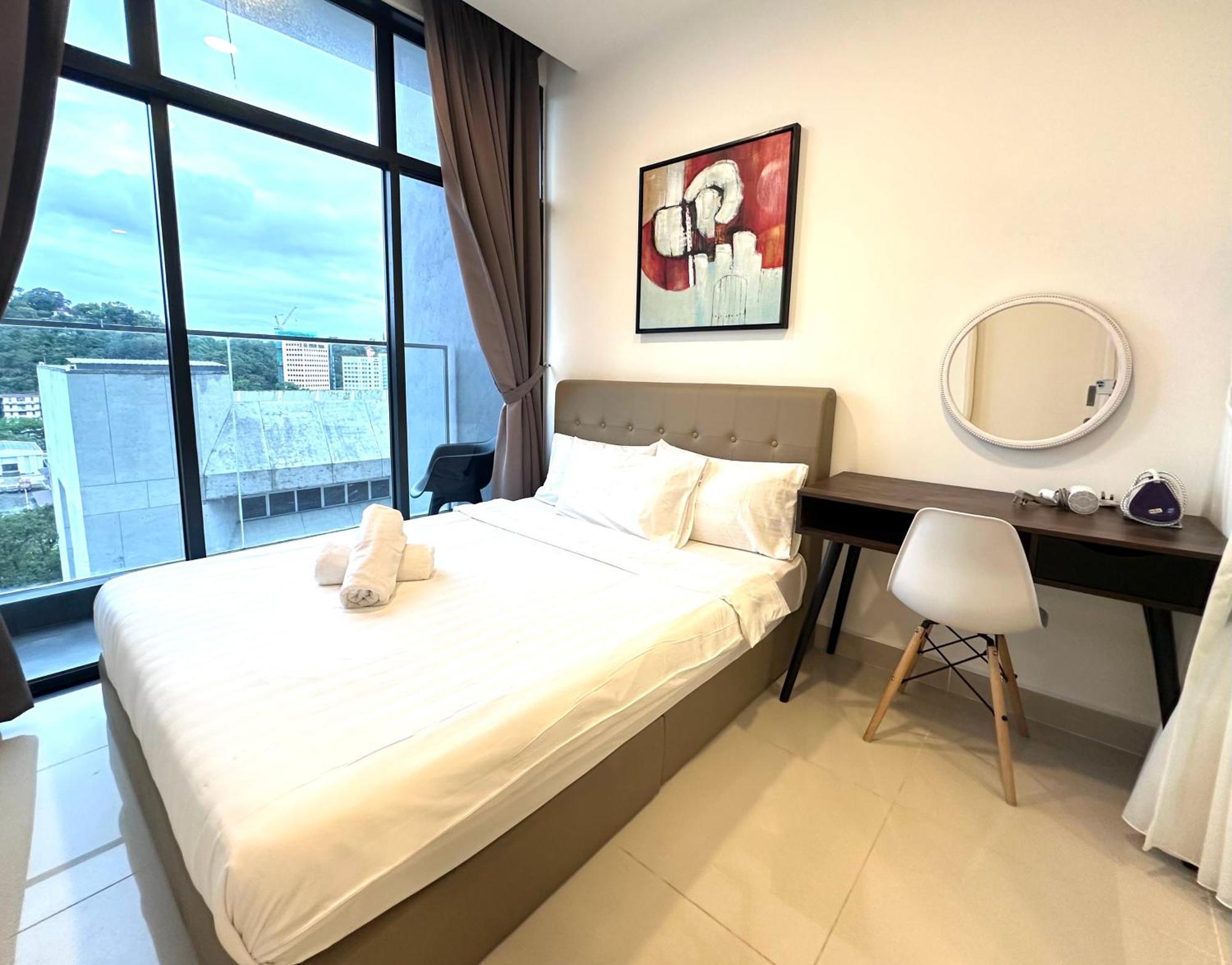 Kota Kinabalu City Centre @ The Shore By Casa Yolo Buitenkant foto