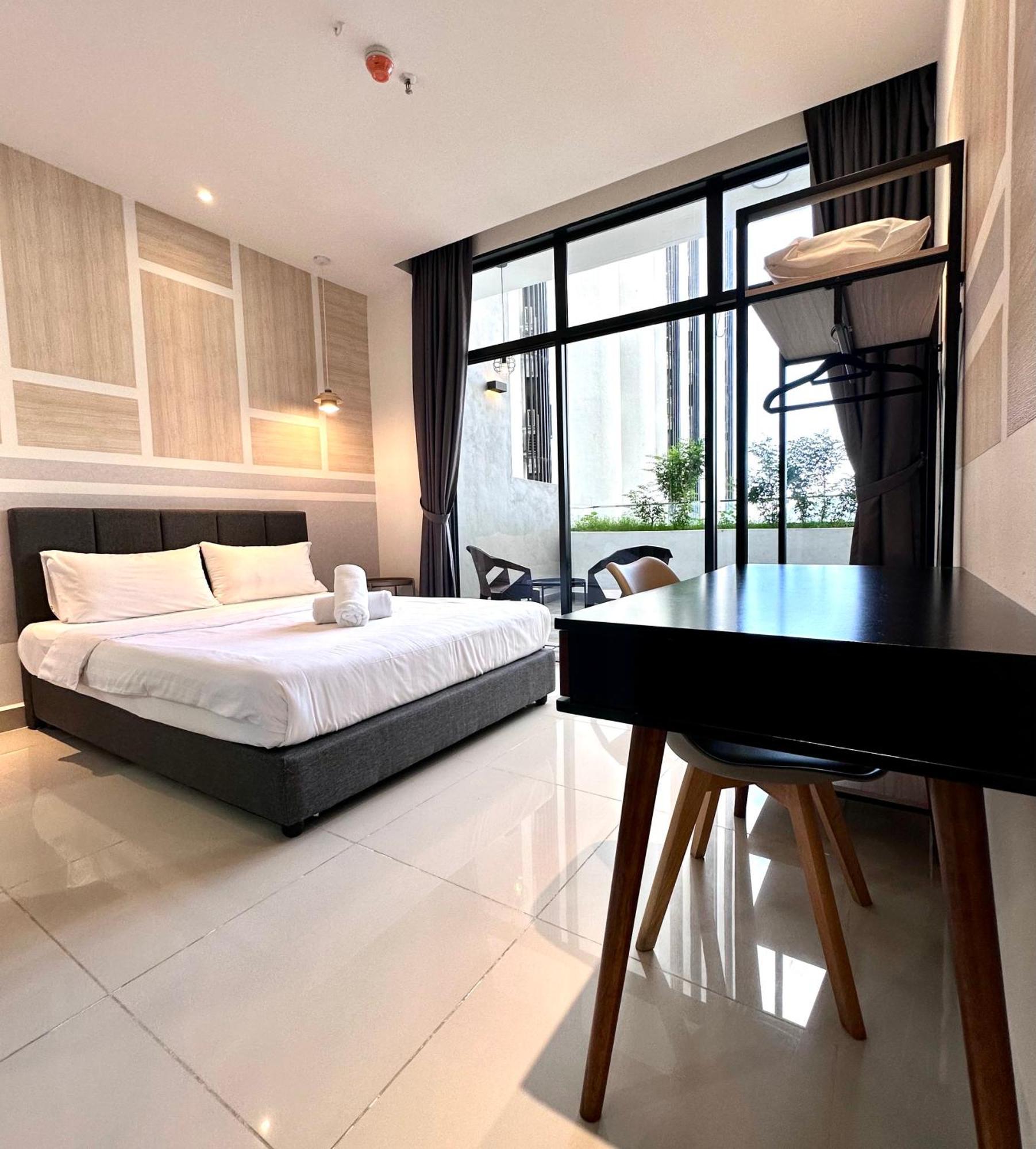 Kota Kinabalu City Centre @ The Shore By Casa Yolo Buitenkant foto